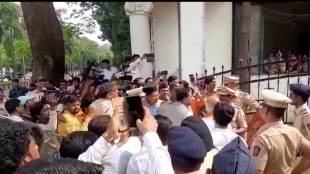 MP Rajan vichare heated argument with Navi Mumbai police shivsena uddhav balasaheb thackeray
