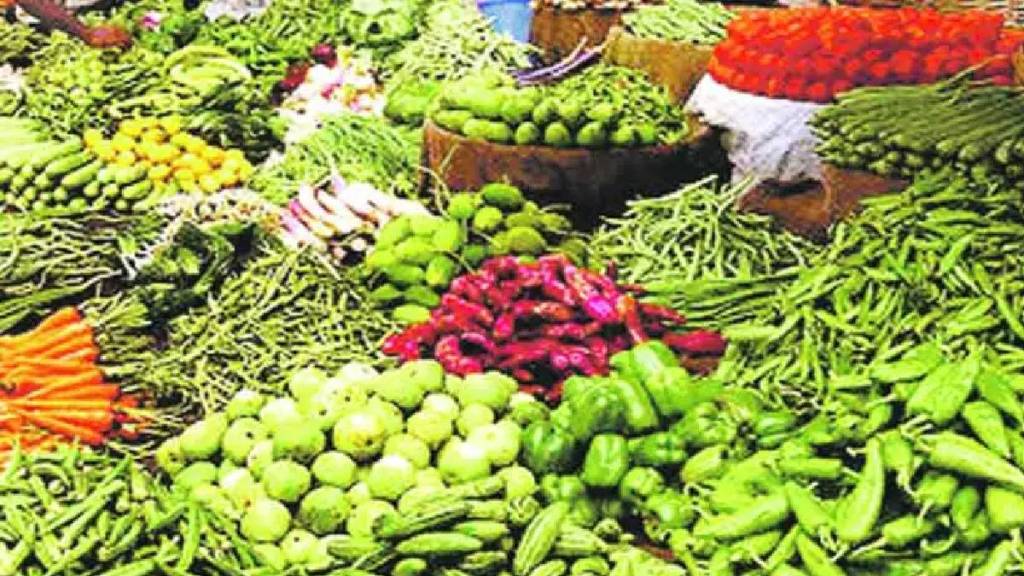 Increase in the prices of carrot cucumber cabbage and other fruits and vegetables in the wholesale market in the market yard