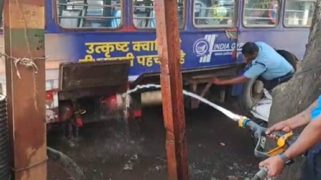 Gas leak from Navi Mumbai Municipal Transport Service bus metro mall kalyan