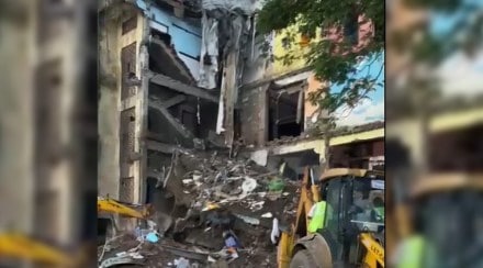A four-storey building collapsed in Navi Mumbai