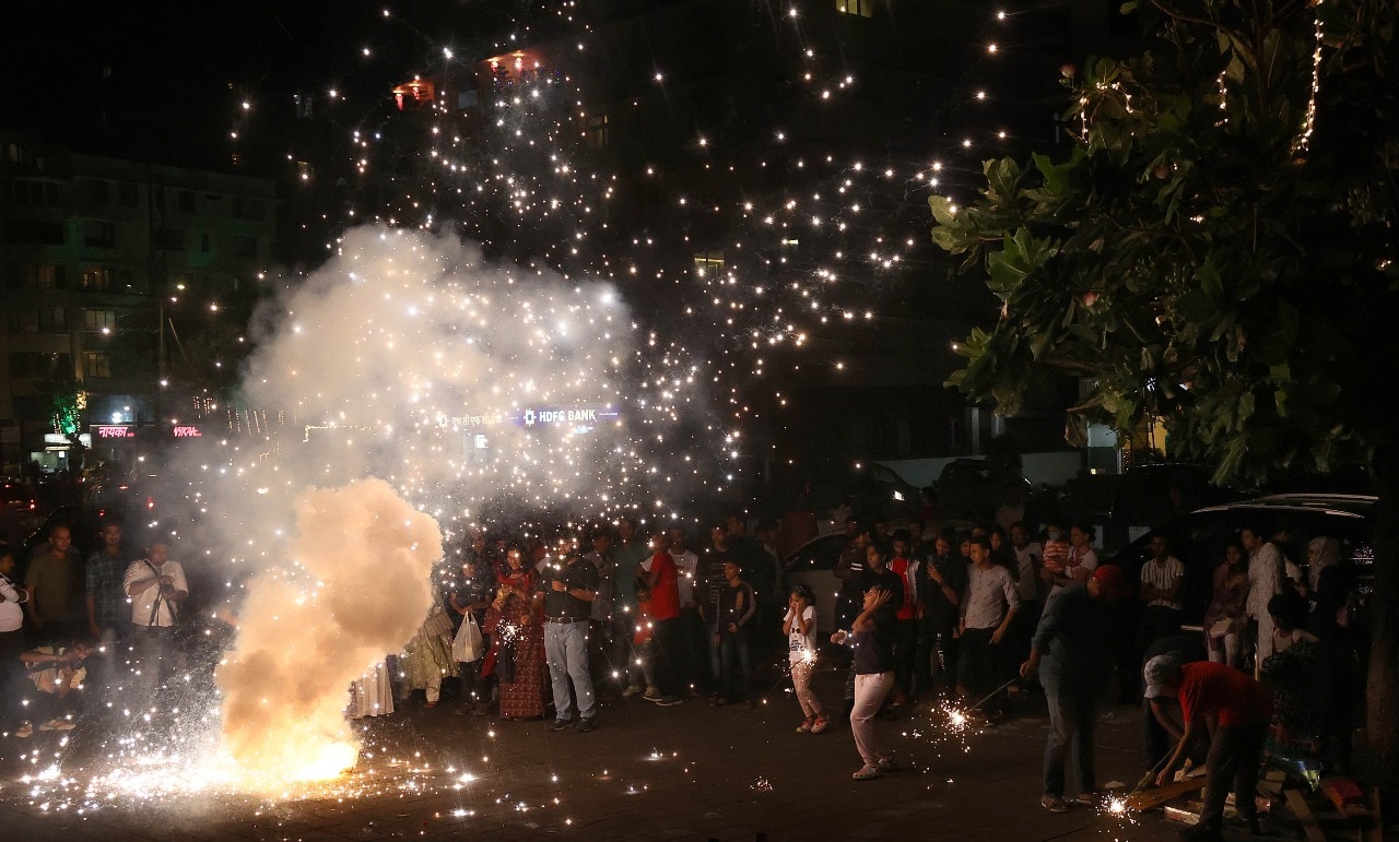 Diwali Celebration At Shivaji park Marine Drive Gate way of India Mumbai Pune Diwali Viral Pictures