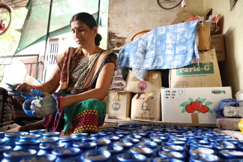 त्यामुळे त्या रंगवण्यासाठी आवश्यक असणारा वेळ दिवसागणिक कमी होऊ लागला आहे. 