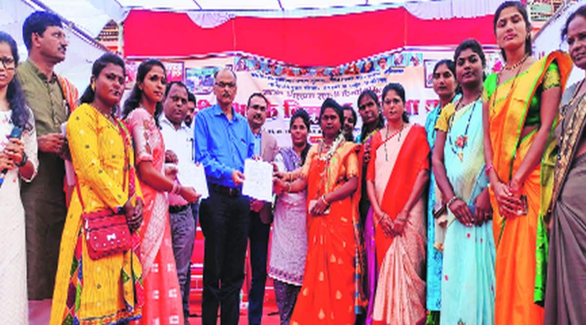 ‘‘येणारा काळ आमचा आहे,..आणि तो आम्ही आणूच!’’ | nomadic society movement Grassroots Feminism Firebrand women Jamkhed Rural Development Centre amy 95