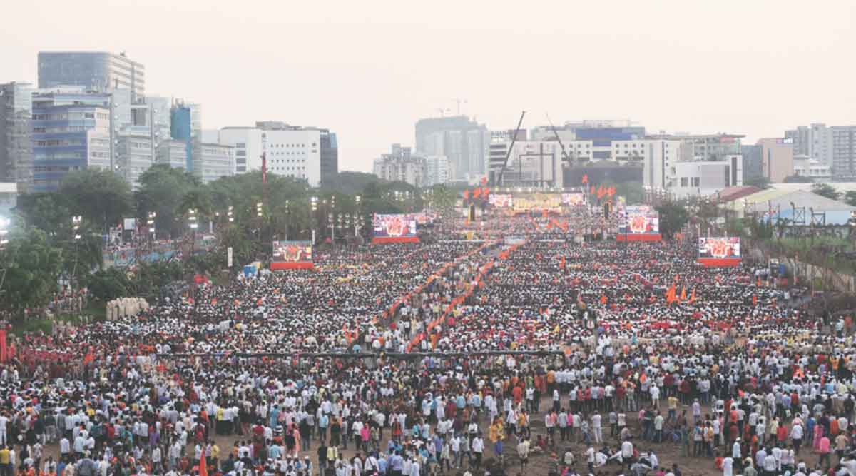 वांद्रे-कुर्ला संकुलात गर्दी सभेसाठी की मुंबई पाहण्यासाठी?