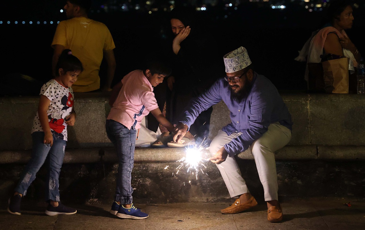 Diwali Celebration At Shivaji park Marine Drive Gate way of India Mumbai Pune Diwali Viral Pictures