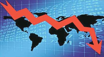 ‘सेन्सेक्स-निफ्टी’ला विक्रीच्या लाटांचा तडाखा ; महागाईचे जागतिक अर्थवृद्धीला ग्रहण