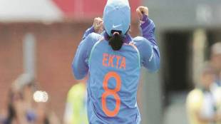 ekta bisht is the first indian player to take 7 wickets in a t20 innings