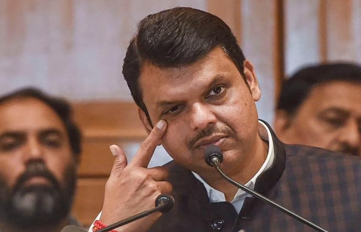 devendra fadnavis candid off record talk with media on Diwali eve dcm talk about CM Eknath Shinde Sleep Car Love sagar varsha bungalow diet health getting angry