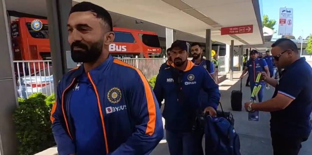 t20 world cup 2022 team india reach in melbourne ahead of clash with pakistan