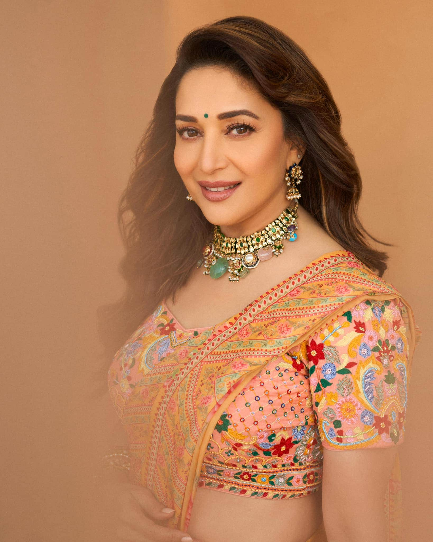 madhuri dixit ९