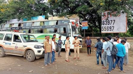 nagpur bus action