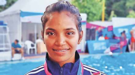 swimmer ritika sriram