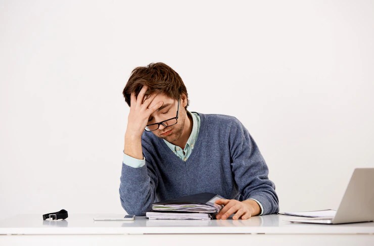 Exercising too much Not getting enough sleep Avoiding fatty foods starvation these habits can be the obsticle in weight loss journey