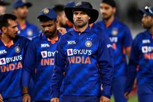 Team India's problems have increased as the game was stopped due to rain