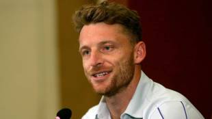 jos buttler says standing with trophy thats what we want to achieve in semi final in t20 world cup