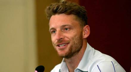 jos buttler says standing with trophy thats what we want to achieve in semi final in t20 world cup