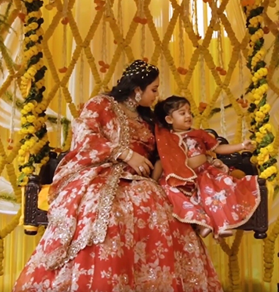 manoj tiwari wife surbhi tiwari baby shower 