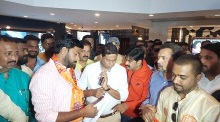 mns party prtotection audience in har har mahadev movie in kothrud and pune city