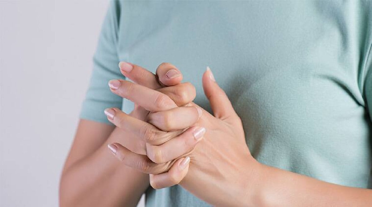 Cracking finger side effects