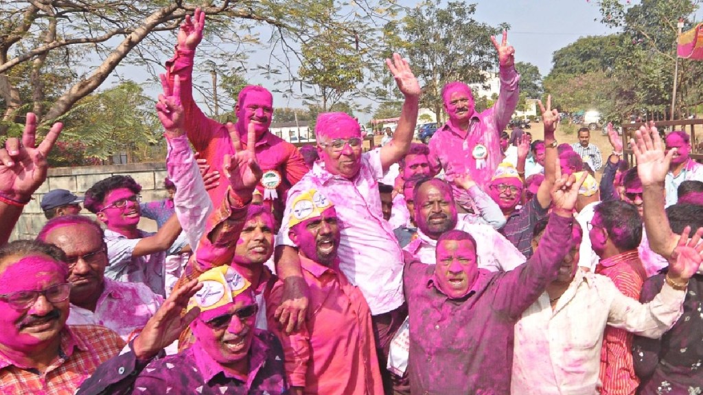 the shinde kanerkar alliance won the old kolhapur urban co-operative bank election kolhapur
