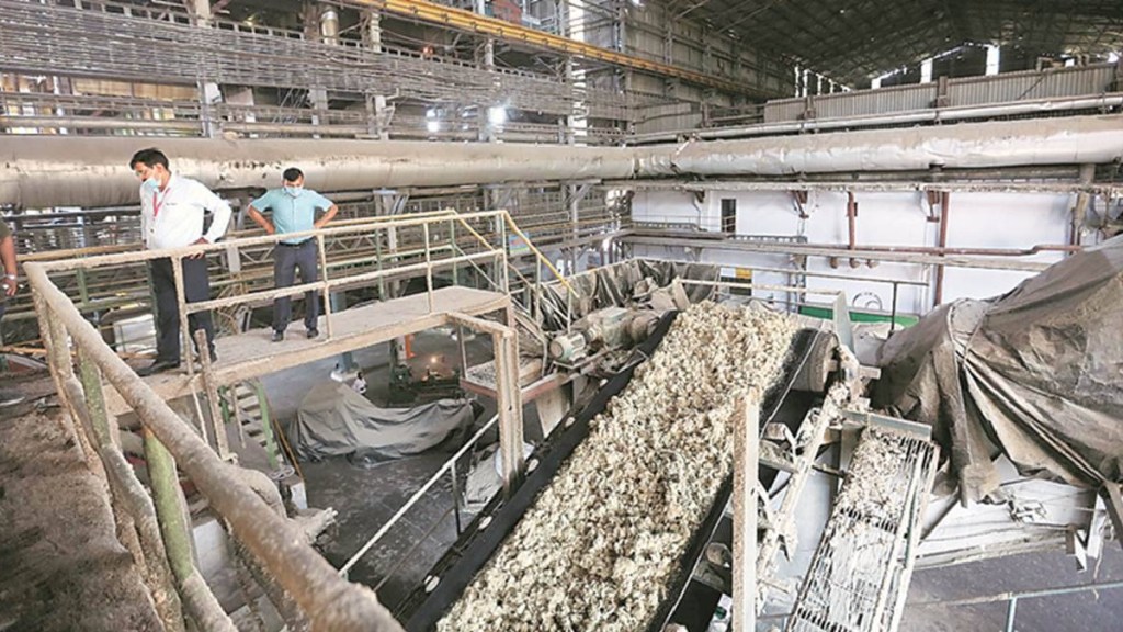 a month after sugarcane fall season started sixties factories are still closed