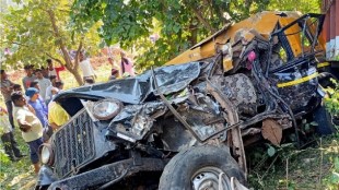 truck passenger collision on gondia kohmara road three people dead accident gondiya