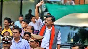 “मी बाहेर असेन किंवा या लोकांनी मला परत बंद केलेलं असेल पण माझ्या भूमिकेवर मी ठाम आहे.”