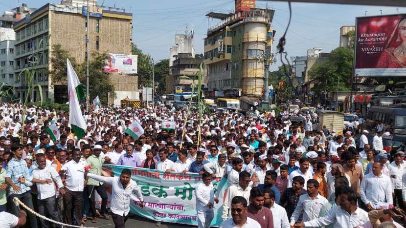 मोर्चासाठी पोलिसांनी बंदोबस्त ठेवला होता. मोठ्या संख्येने शेतकरी मोर्चात सहभागी झाल्याने या डेक्कन जिमखाना भागातील वाहतूक काही काळ बंद ठेवावी लागली.