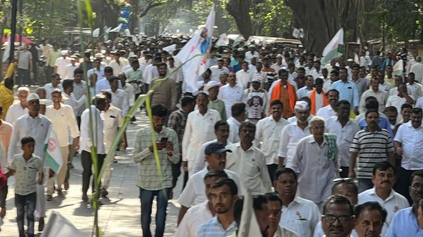 या मोर्चामुळे डेक्कन जिमखाना, फर्ग्युसन रस्ता, गोखले स्मारक चौक, खंडोजीबाबा चौक भागातील वाहतूक विस्कळीत झाली होती.