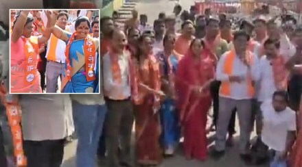 Thackeray group jubilation in Jalgaon after Sanjay Raut got bail
