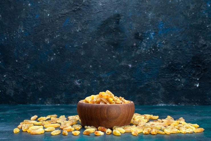 benefits of raisin water