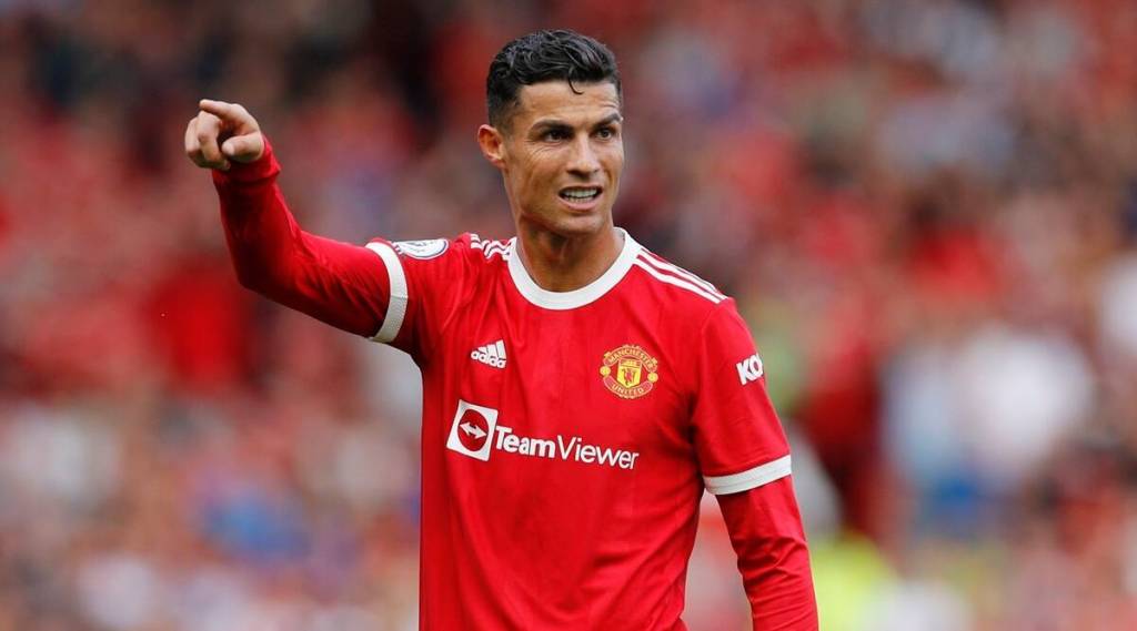Manchester Ununited is ready to take a harsh decision as Cristiano Ronaldo stuck in a problem after giving an interview publicly