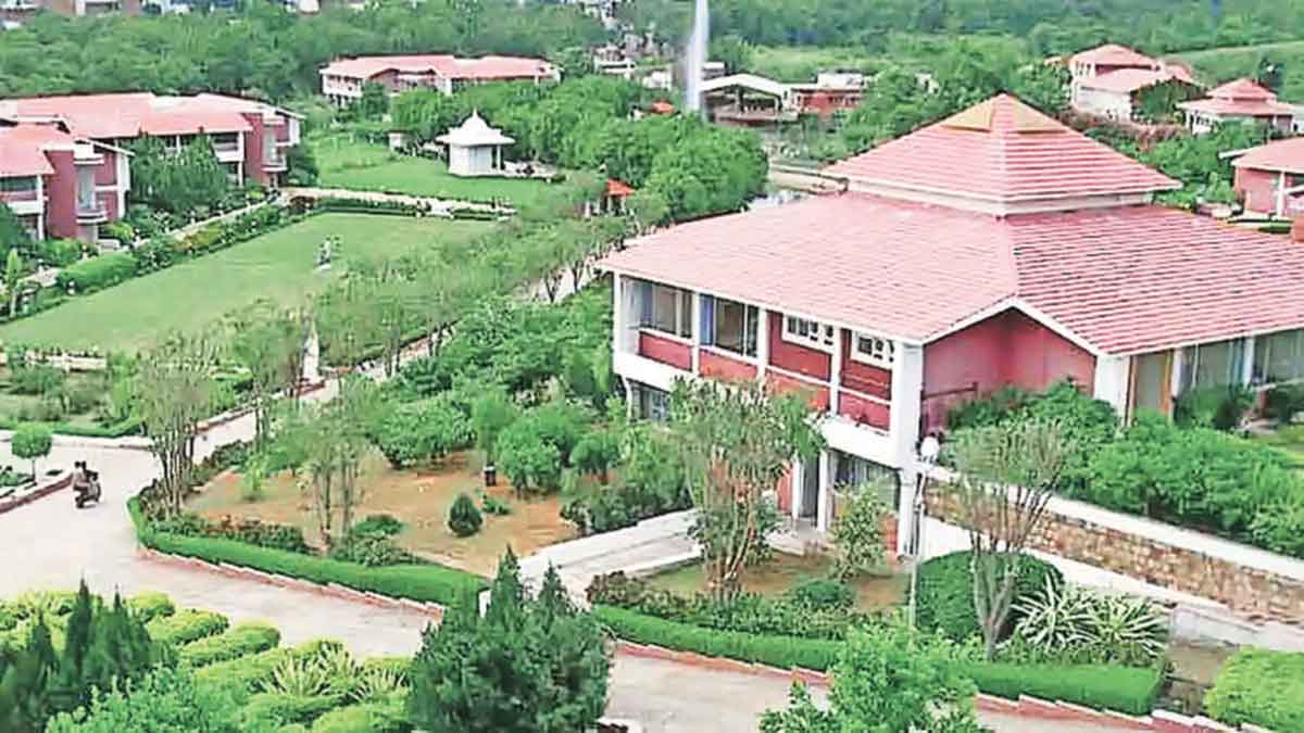 tourist face problem in hiware bazar village