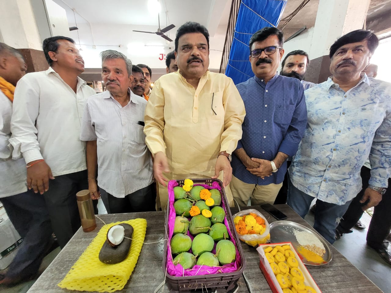 First box of this seasons Alphonso mango arrived from devgad to apmc market Mumbai