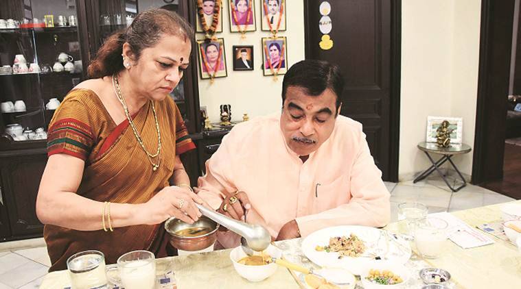 nitin gadakari loves mumbai street food says it is best in world photos