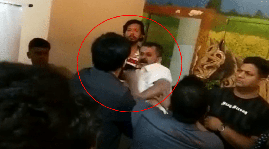 MNS workers attack hotel manager of orchestra for not playing Marathi songs in Navi Mumbai