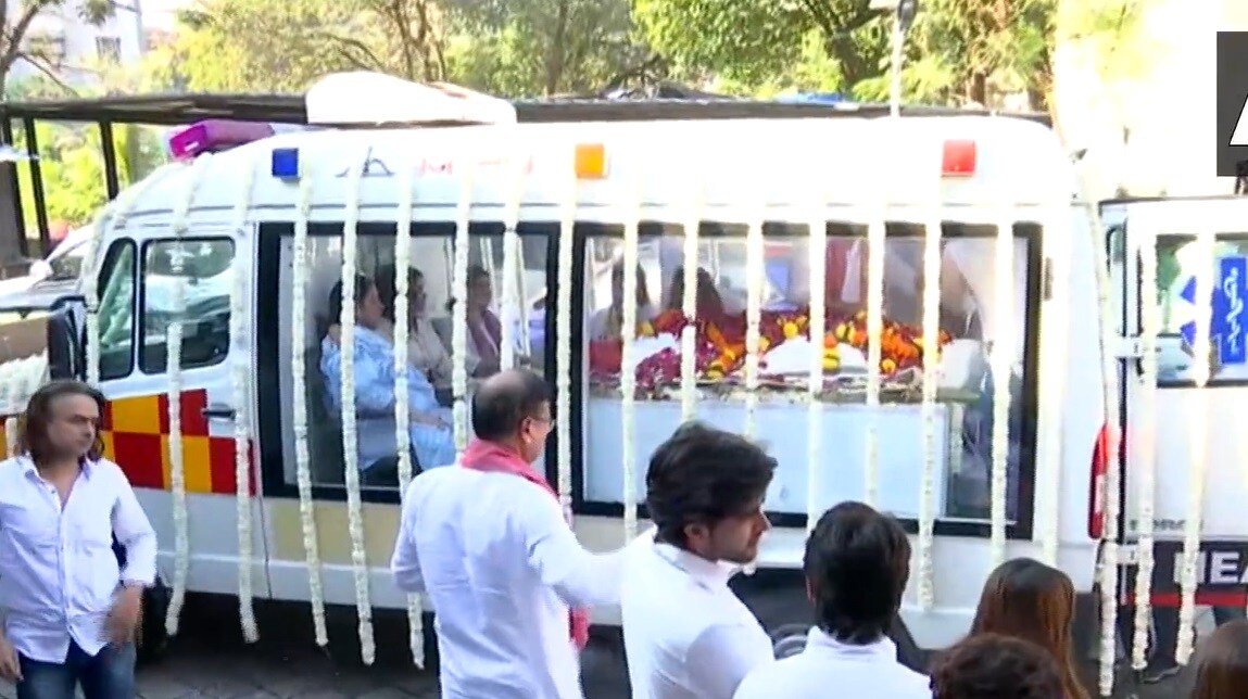 tunisha sharma funeral