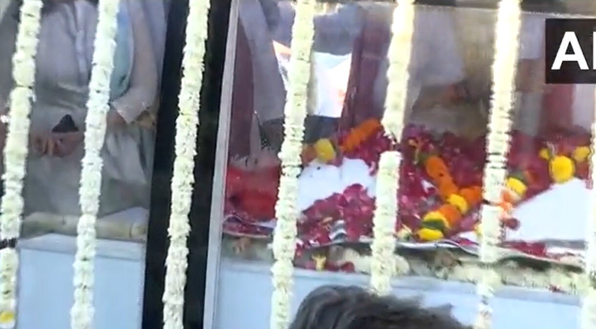 tunisha sharma funeral