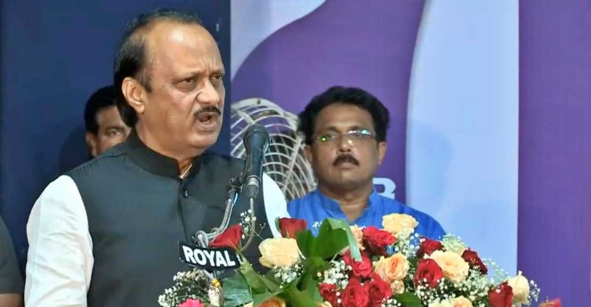 राज्याचे विरोधी पक्षनेते अजित पवार म्हणजे कडक शिस्तीचे आणि गंभीर स्वभावाचे राजकारणी म्हणून ओळखले जातात.