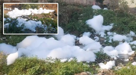 Foam on Valdhuni river due to chemical effluents