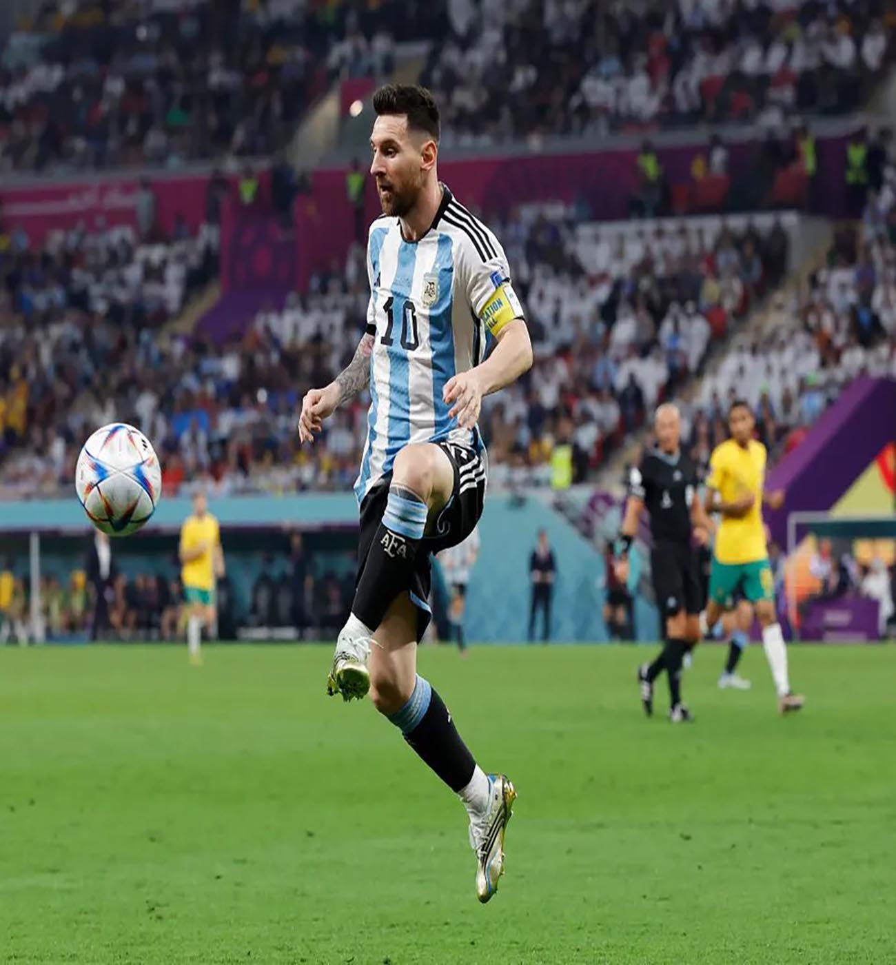 Messi breaks Maradona's record in his 1000th match