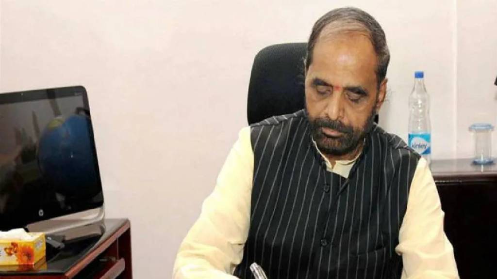 hansraj ahir said i have no authority to give immediate reservation to obc in nagpur