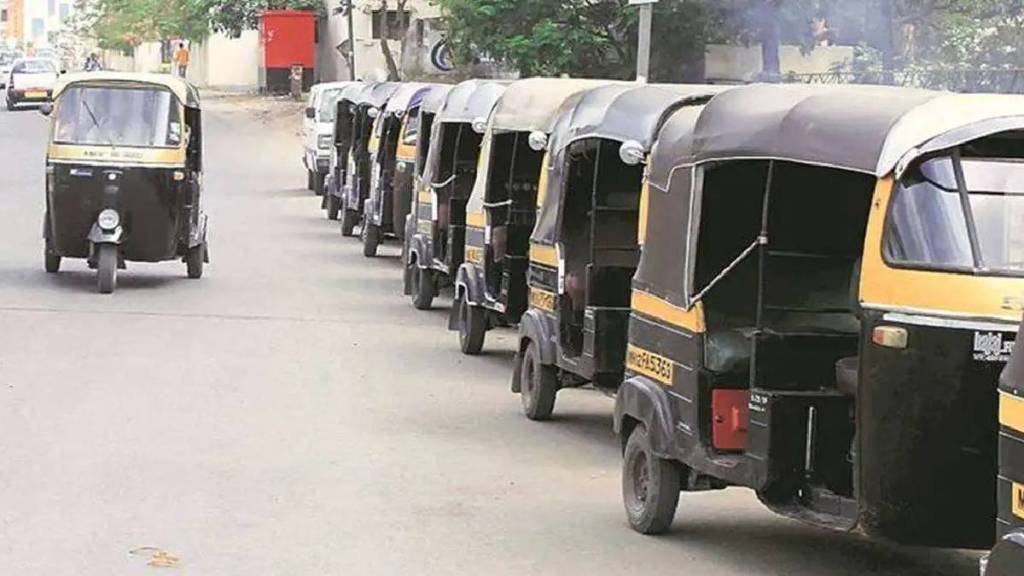 the rto has fixed the fares citizens are being robbed as the rickshaws are not running with meters in nagpur