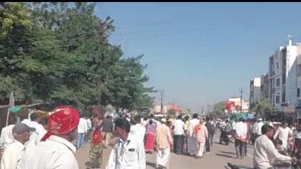 argument between balasaheb shivsena and bjp worker at atpadi police station