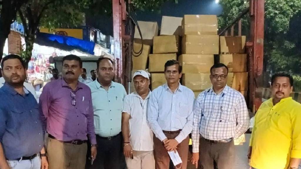 stock of more than 2 tons of plastic bags seized from turbhe in navi mumbai