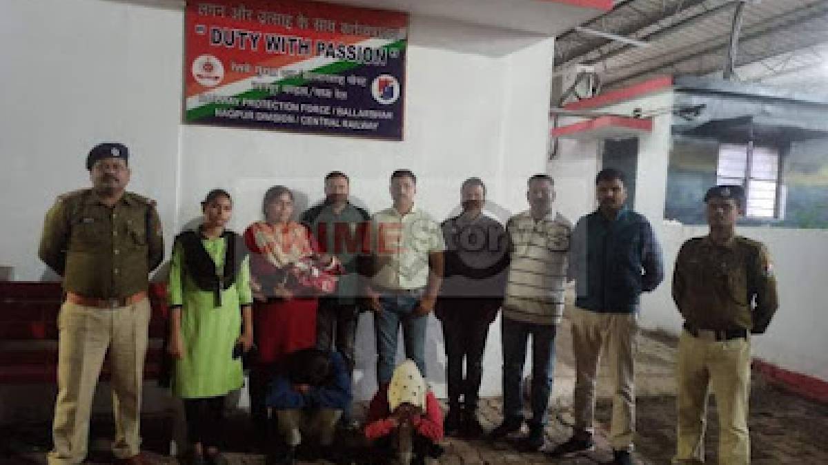 two accused arrested in chandrapur after failed attempt to smuggle and sell two month old baby