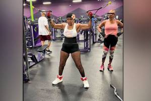 Viral news worlds oldest female bodybuilder is 86 years old Ernestine Shepherd know about her exercise routine
