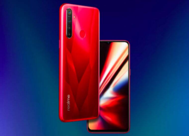 Realme 5S: या फोनचा बेस व्हेरिएंट ३GB रॅम आणि ३२GB स्टोरेजसह उपलब्ध आहे. या फोनमध्ये ५००० mAh ची शानदार बॅटरी देण्यात आली आहे. या फोनमध्ये क्वॉलकॉम स्नॅपड्रॅगन ६६५ चिपसेट देण्यात आला आहे. आता या स्मार्टफोनची किंमत १०,९९९ रुपये इतकी आहे.