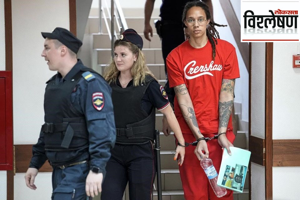 American basketball player freed from Russian clutches in prisoner swap