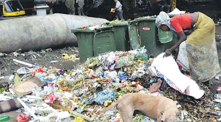 Illegal sale of plastics from garbage